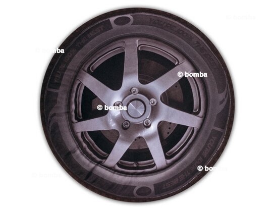 Nagy gumikerék alakú párna